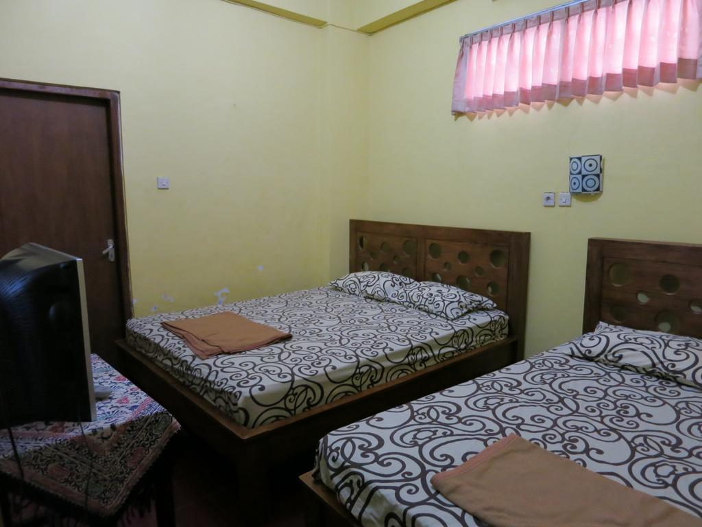 Sartika Hotel Prawirotaman Джокьякарта Экстерьер фото